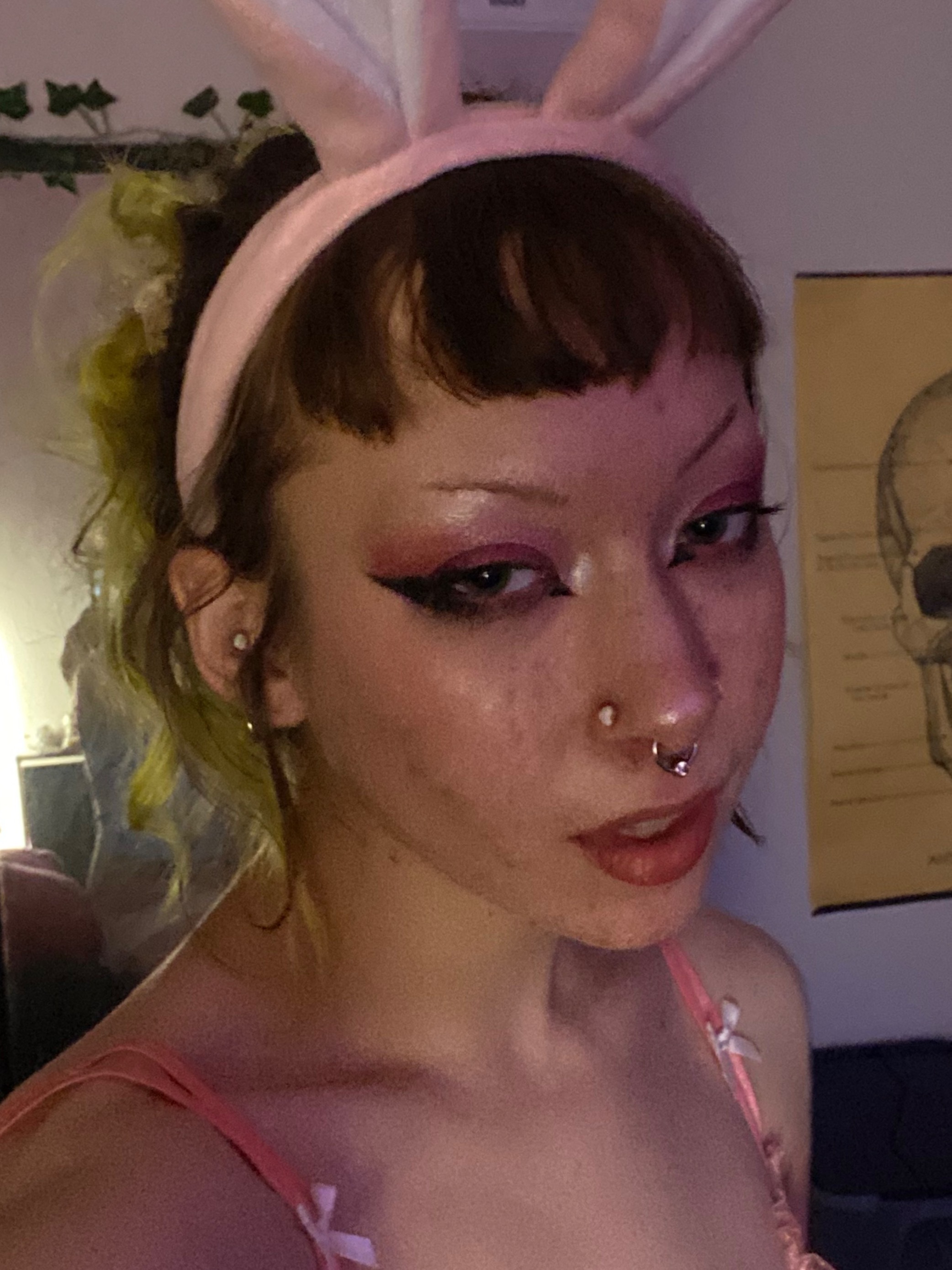sleepyysnaiil OnlyFans