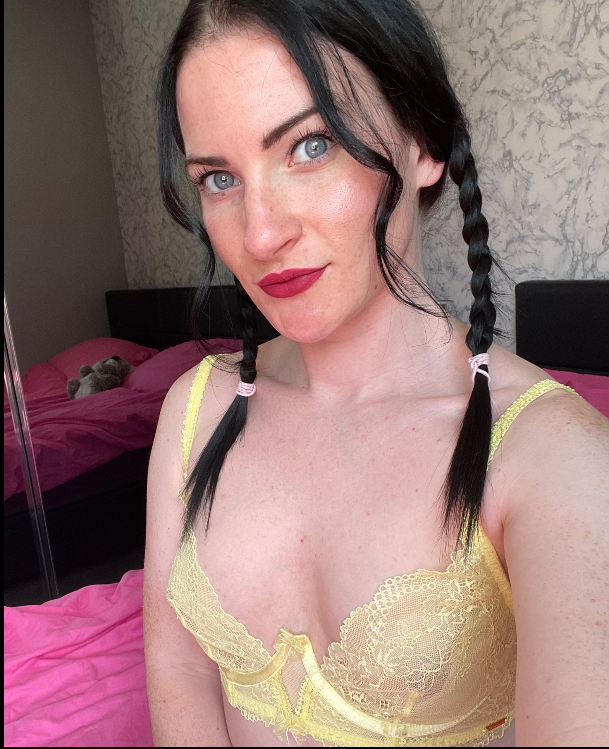 whiterose1818 OnlyFans profile photo