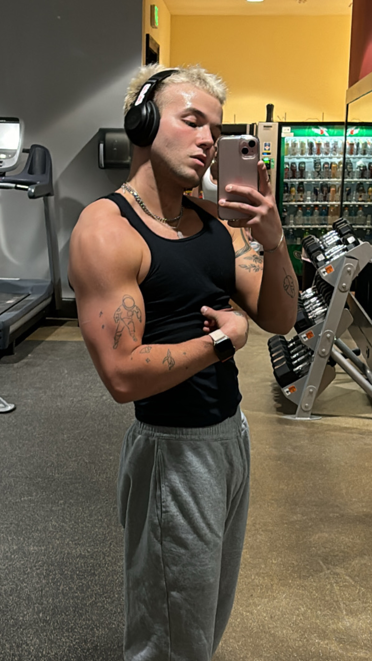 masc_otterkev20 photo