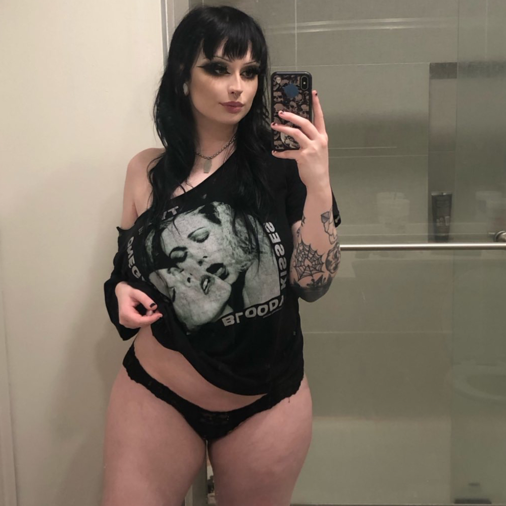 xxxpoisongirl OnlyFans