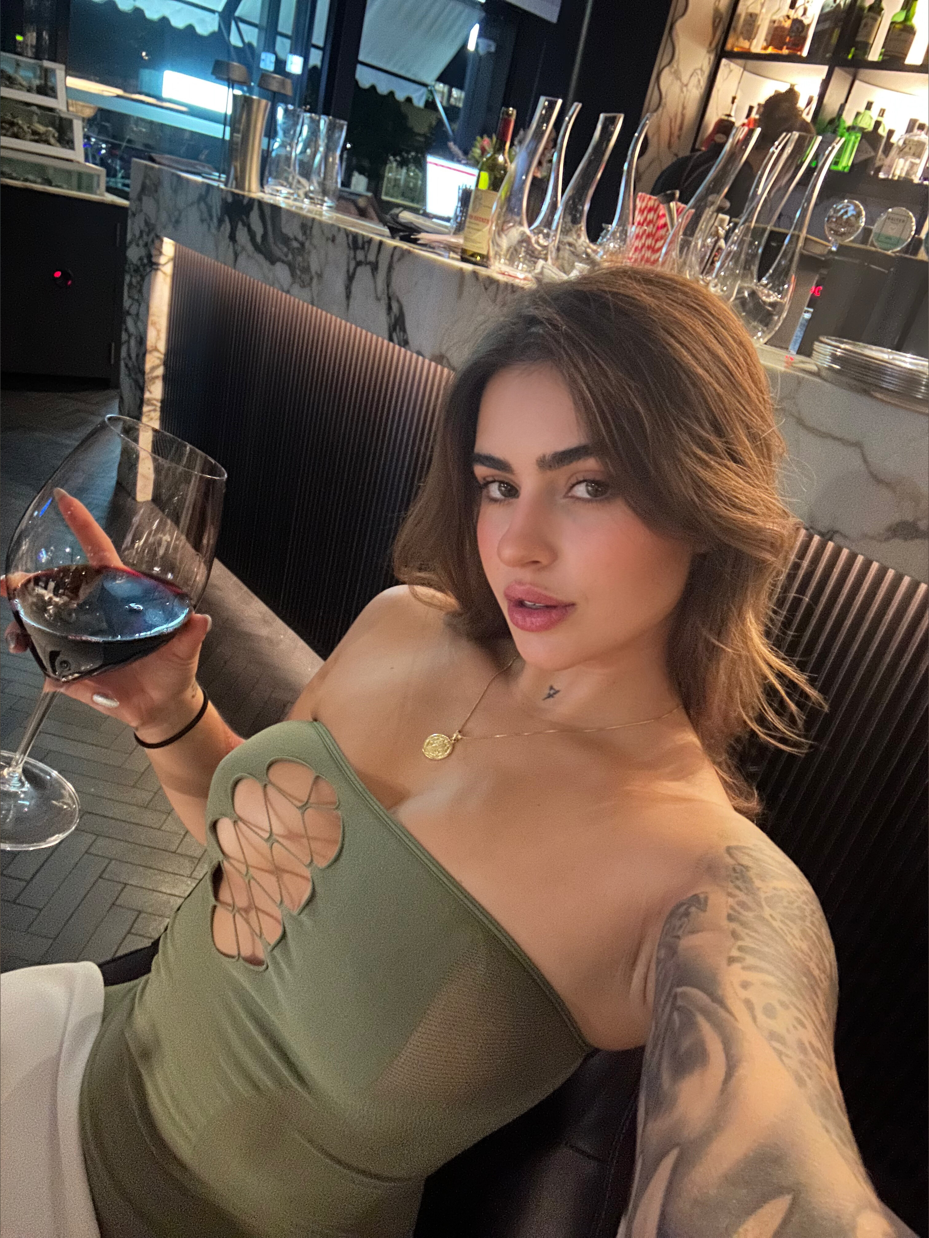 bellabloomts OnlyFans