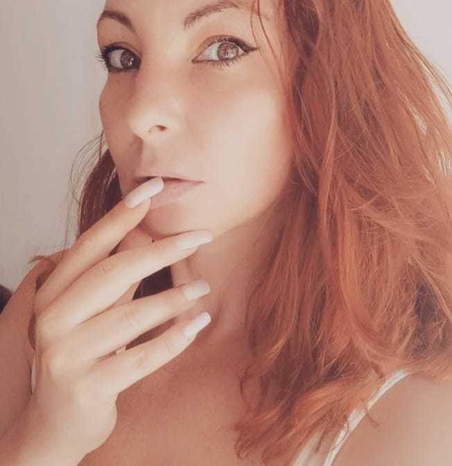 estherbuylla OnlyFans profile photo