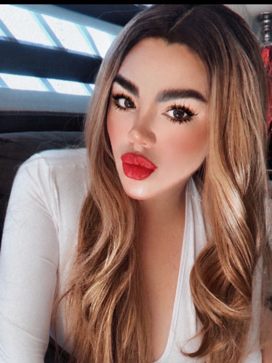 emiliasilhe OnlyFans profile photo